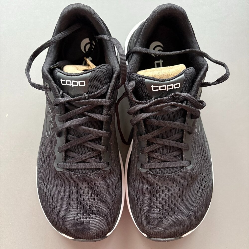 Topo Athletic UltraFly 5  Womens Size 8 Wide